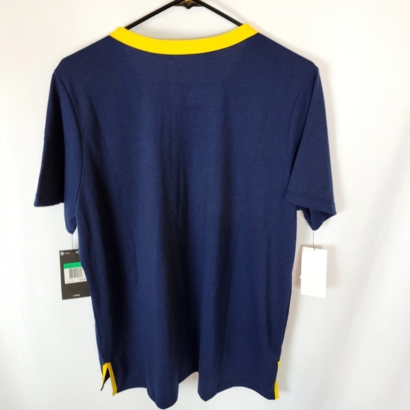 Air Jordan Women's Dri Fit T-Shirt - Picture 5 of 10